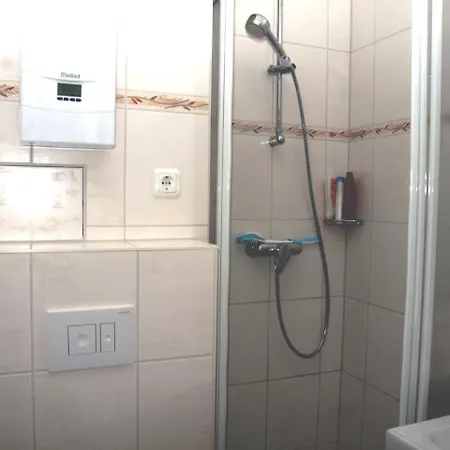 شقة Ferienwohnung Dinglinger ألتيناو